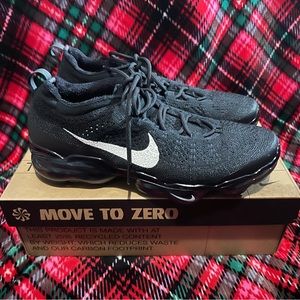 WOMEN'S NIKE AIR VAPORMAX 2023